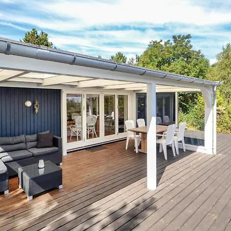 Сasa de vacaciones Three-Bedroom Holiday Home In Ebeltoft